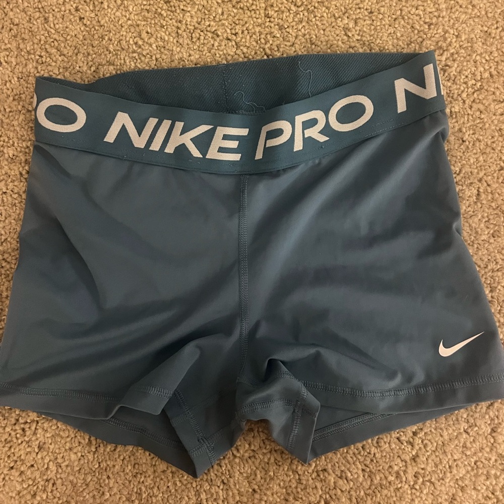 Bundle of blue Nike Pros & Nike spandex